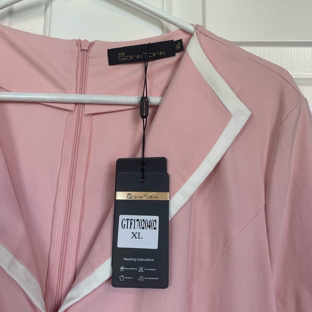 Gown Town Pink Dress with White Trim NWT - Picture 4 of 4